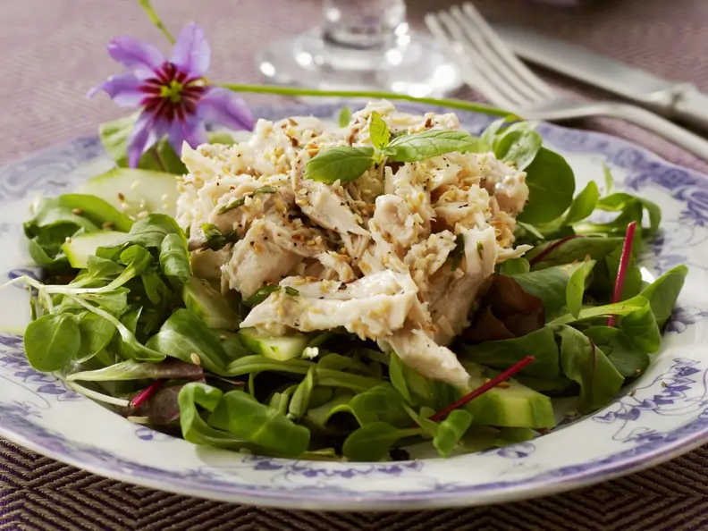 Rapunzel mit Kokoshähnchensalat