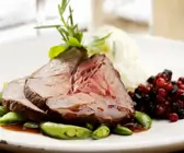 Roastbeef mit Bohnengemüse und Kartoffelpüree