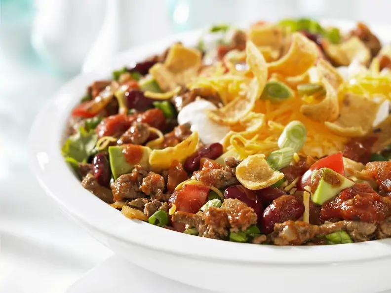 Rindfleischsalat mit Nachos