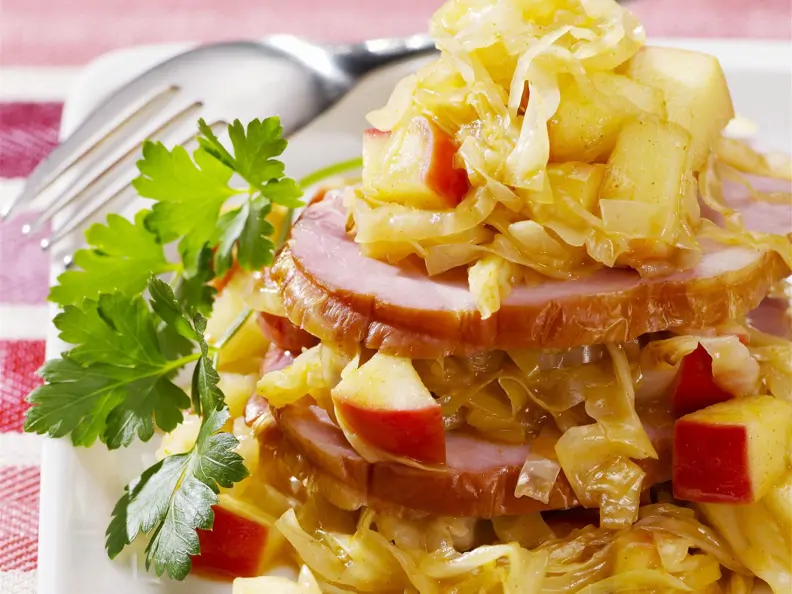 Kassler mit Apfel-Sauerkraut