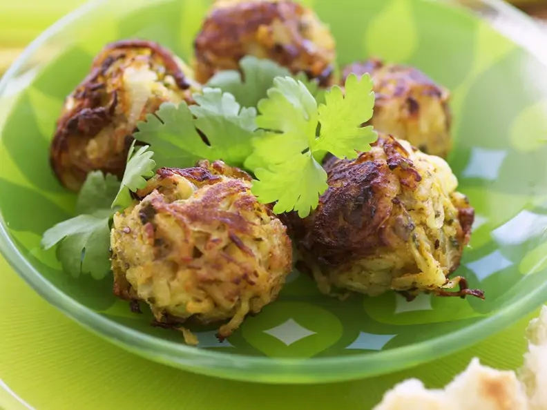 Zwiebelbällchen aus Indien