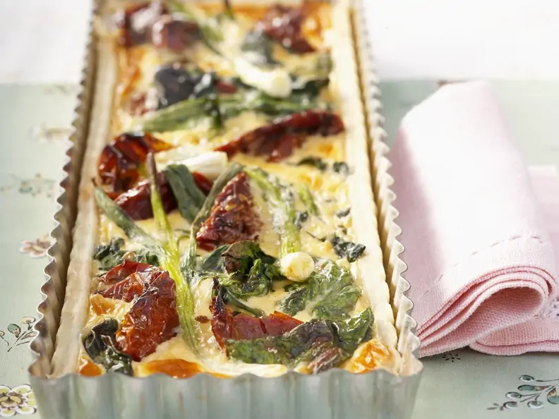 Lauchkuchen mit getrockneten Tomaten
