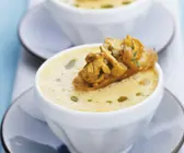 Pfifferlingssuppe mit Röstbrot