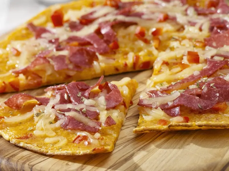 Pfannkuchen mit Pizzabelag