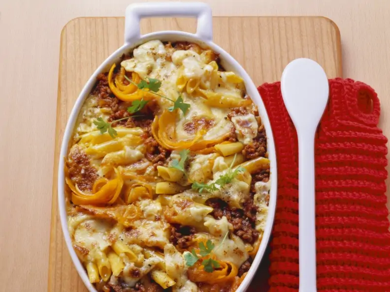 Nudelgratin mit Kürbis und Hackfleisch