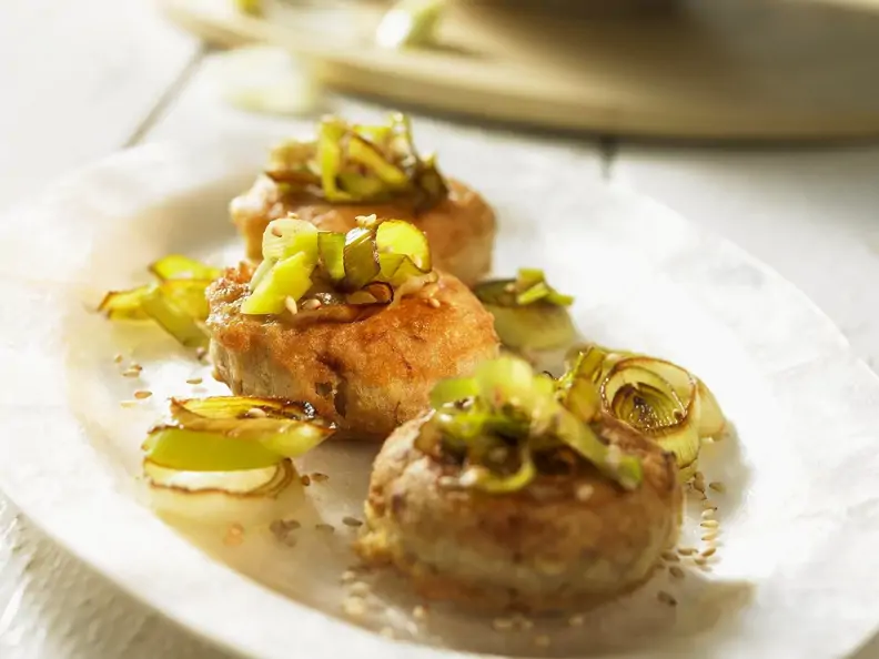 Thunfischbulette mit Lauchringen