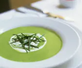 Omas Brennnesselsuppe