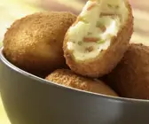 Kartoffelkroketten mit Schinken gefüllt