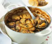 Gebackener Fleisch-Kartoffel-Topf