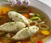 Grießnockerlsuppe mit Gemüse