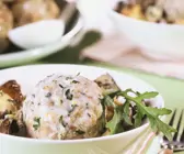 Rucola-Semmelknödel mit Pilzsoße