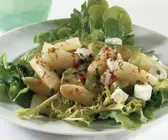 Salat mit Spargel und Ziegenkäse