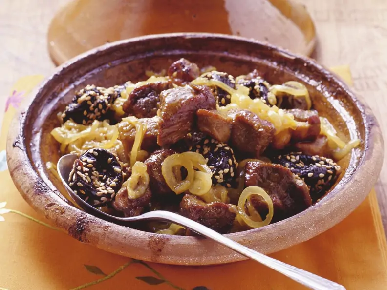 Lamm und Pflaumen aus der Tajine