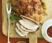 Gebratene Pute mit Preiselbeeren glasiert