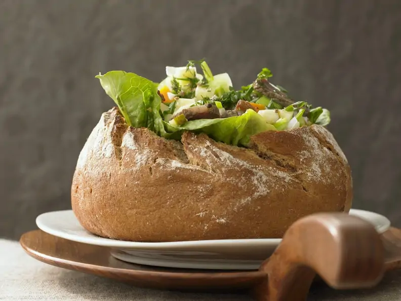 Brot mit Füllung aus Siedfleisch