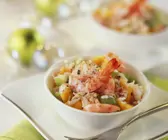 Weihnachtlicher Salat aus Meeresfrüchten