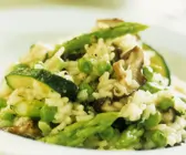 Risotto mit Zucchini und Spargel