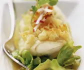 Kabeljaufilet mit Brotkruste und Spitzkohl