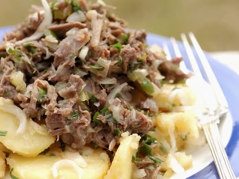 Fleischsalat mit Kartoffeln