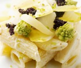 Pastasalat mit Romanesco