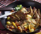 Gebratene Kaninchenkeule mit Senfsoße