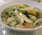 Wurstsuppe mit Gemüse (Metzelsuppe)