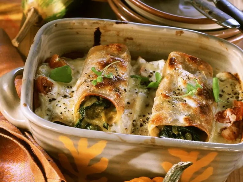 Cannelloni mit Kürbis und Spinat gefüllt