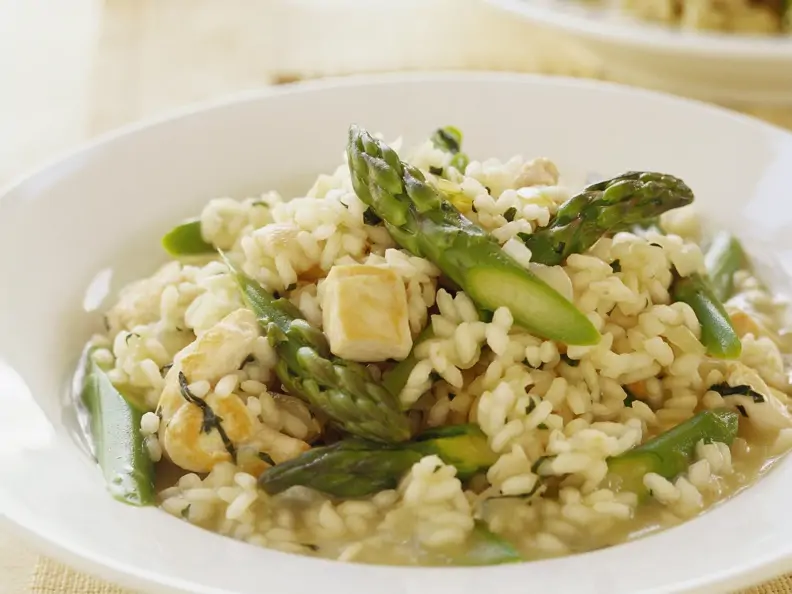 Hähnchenrisotto mit grünem Spargel