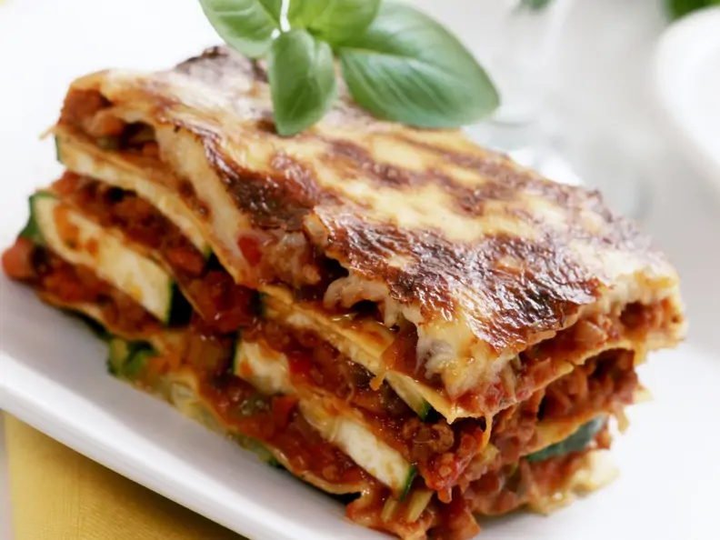 Hackfleisch-Zucchini-Lasagne