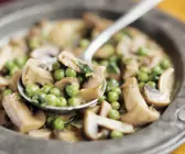 Pilzcurry mit Erbsen und Koriander