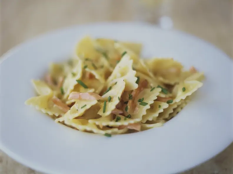 Pasta mit Lachs-Sahne-Soße