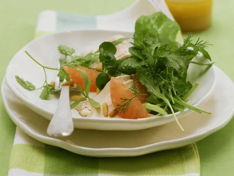 Geflügelsalat mit Kräutern