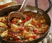 Auberginengemüse mit Linsen und Kürbis