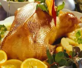 Gebratene Ente mit Südfrüchten