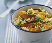 Couscoussalat mit Kürbis und Lamm