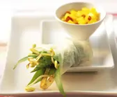 Bärlauch-Sprossen-Wickel mit Reispapier