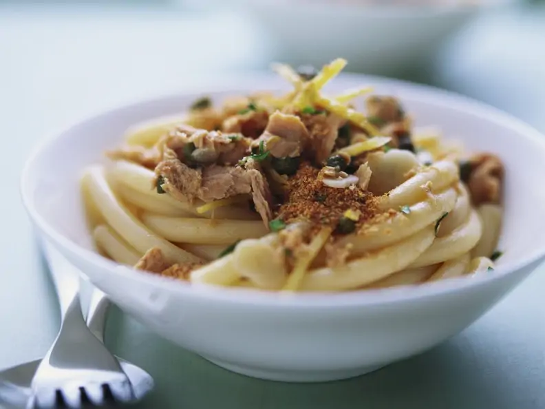 Pasta mit Thunfisch-Zitronen-Soße