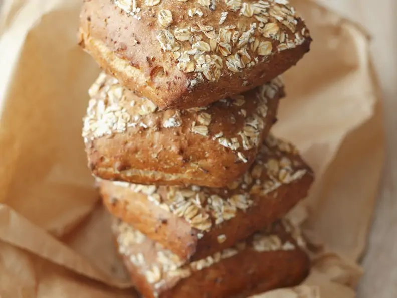 Haferflockenbrötchen mit Natursauerteig