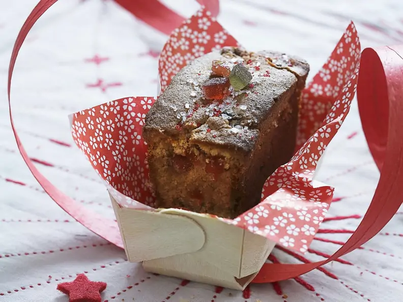 Kleine Kuchen mit Früchten