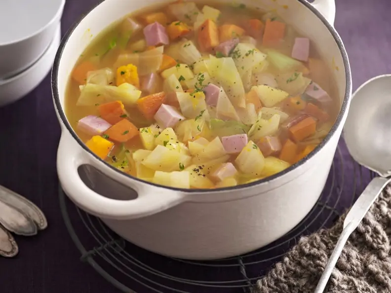 Weißkohltopf mit Kasselerwürfeln