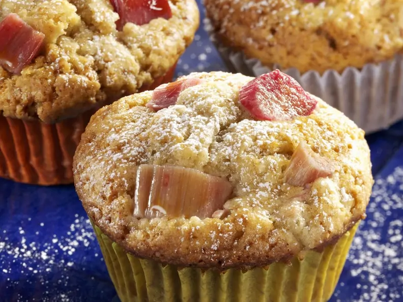 Muffins mit Rhabarber