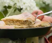 Einfacher gedeckter Apfelkuchen 