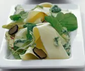 Pasta mit Blauschimmelkäse, Trüffel und Pesto