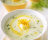 Blumenkohlsuppe mit Orangenzesten