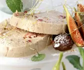 Kastanien-Parfait mit Feigen und glasierten Kastanien