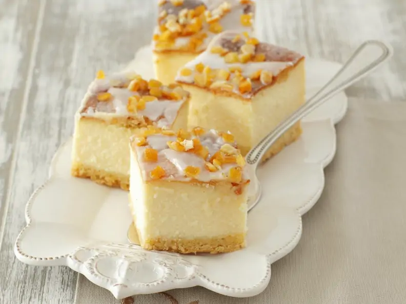 Käsekuchen mit Zitronenguss
