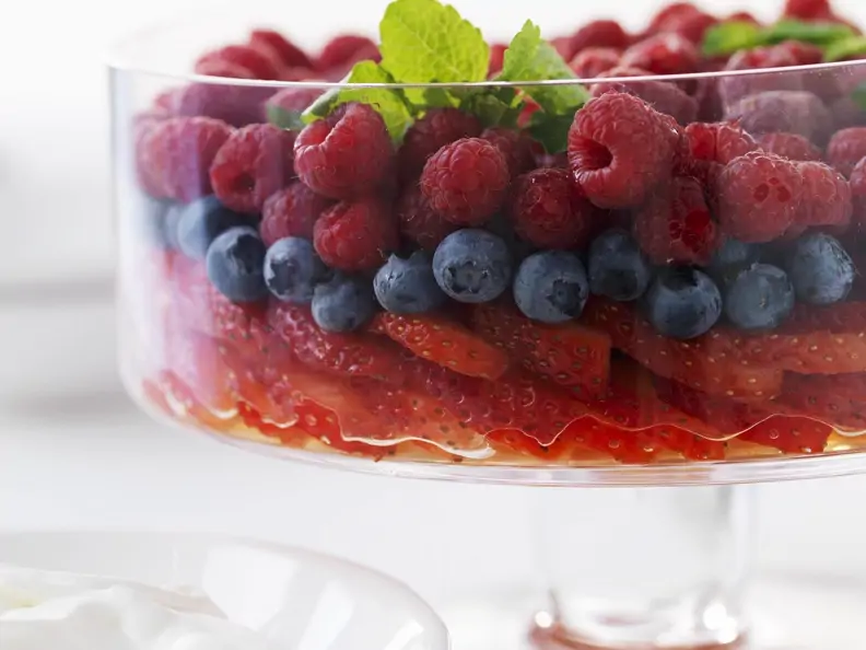 Sommerlicher Beerensalat