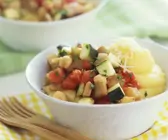 Ratatouille-Gemüse mit Maisbrei