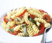 Pasta mit Pilzen und Tomaten