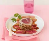 Thunfischsteak mit Rhabarberbett
